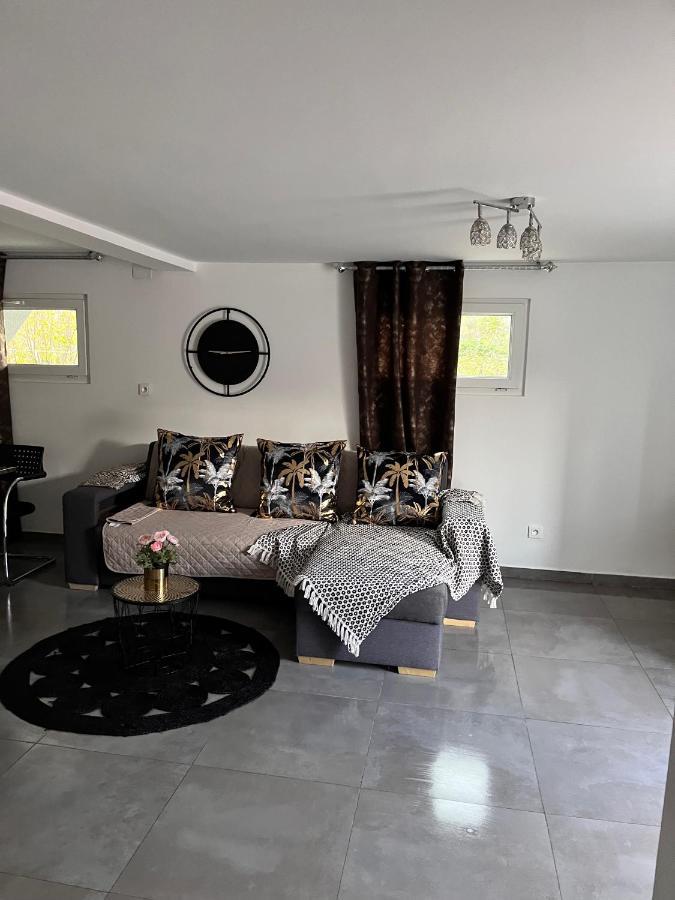 Apartament Belle Ile Villers-le-Lac Zewnętrze zdjęcie